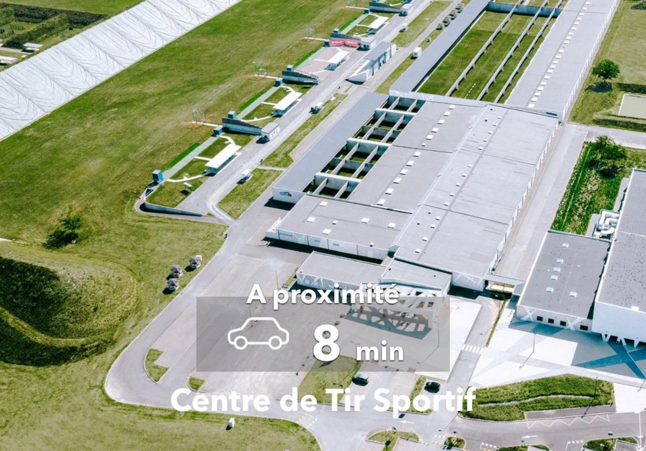 Le Studio Design ⸱ Stationnement Gratuit ⸱ Fibre Déols Exterior foto